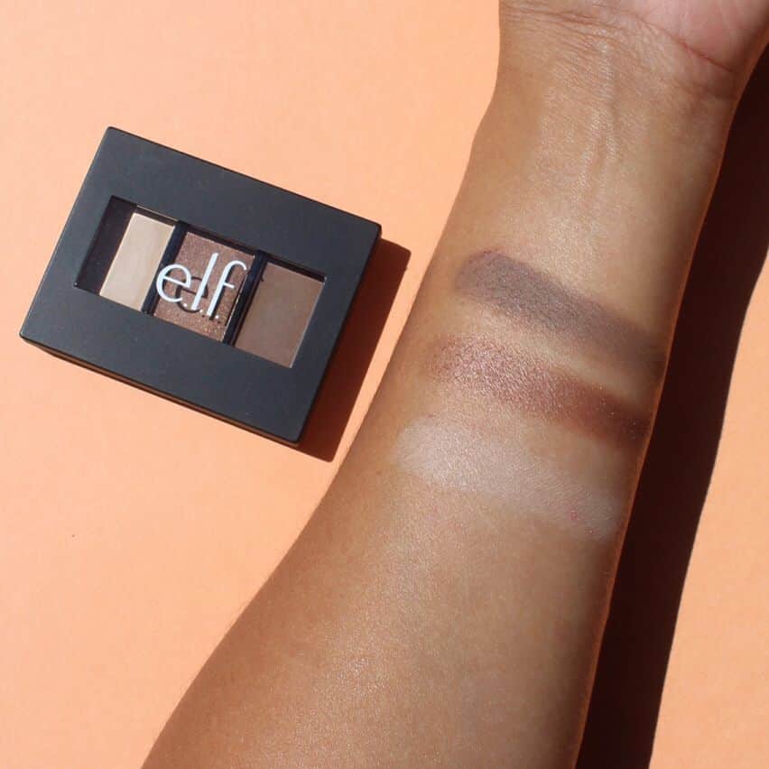 e.l.f.さんのインスタグラム写真 - (e.l.f.Instagram)「These #swatches tho!!!😍 Swipe right 👉 to see all five shades of our NEW Sculpting Silk Eyeshadows: Rose' All Day, Brown Bestie, Berry Please, Fierce Blue and Smoke Showstopper. #playbeautifully」5月20日 7時52分 - elfcosmetics