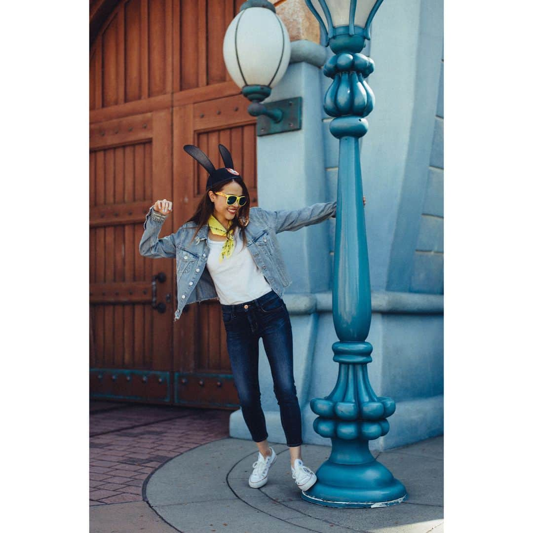 MiracleVellMagicさんのインスタグラム写真 - (MiracleVellMagicInstagram)「🕶💛 #tokyodisneyland #toontown #ハタフォト 📷 @satoshihata87」5月20日 9時23分 - miraclevellmagic