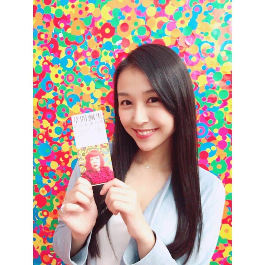 渡辺未優さんのインスタグラム写真 - (渡辺未優Instagram)「やっと行けました🙌🏻 間に合ってよかったー😊 初期の作品からお馴染みの水玉模様の作品まで♪ 草間先生のすべてが観れた🙏🏻 . #草間彌生 #yayoikusama #国立新美術館 #art #わが永遠の魂 . #観覧中 #しゃっくり止まらず #わが永遠のしゃっくり .」5月20日 13時03分 - _miyu.w_