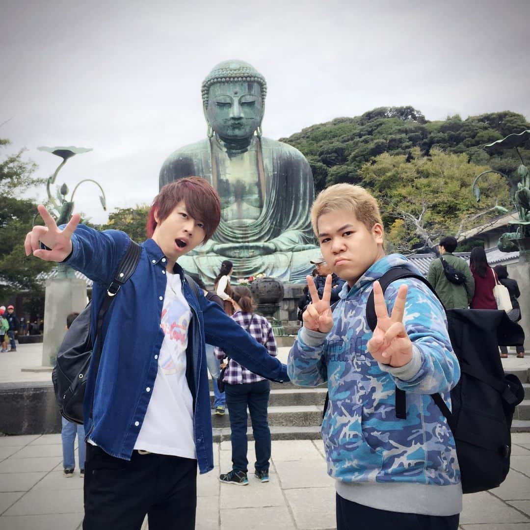 キヨのインスタグラム：「2年前と今なんだけどなんも変わってねえなあ。ただ年取ってるので無理できない身体になった。スポーツしたいサッカーしたい。周りにサッカー好きが誰もいなくて悲しみ」
