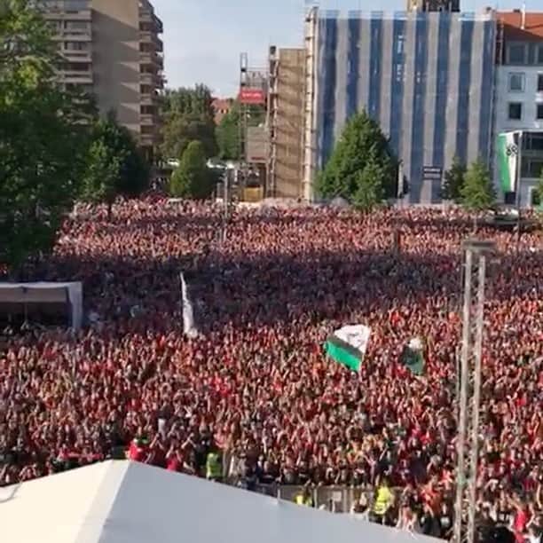 のインスタグラム：「Ihr seid der reinste Wahnsinn!」