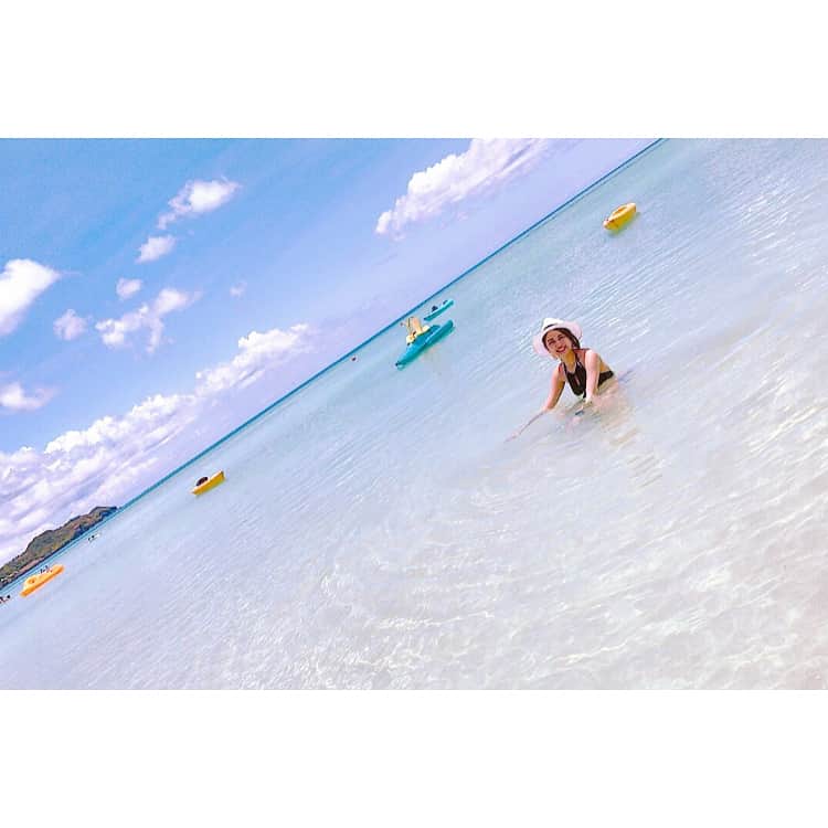 西村まどかさんのインスタグラム写真 - (西村まどかInstagram)「#海シリーズ 🐳🐬🐋 . この青のコントラストきれーすぎて心が浄化された気分✨笑 よく写真で見てた所に自分が居るの実感なかったな～笑 . . #beach#pool#guam#sunset#sky#sea#beachgirl#blue#skyblue#hotel#refresh#goodlife#beautifulview#iphonecamera#smile#instagood#joy#trip#travel#followme#me#ハイネックビキニ#水着#旅行#グアム#海#空#青 💙#西村まどか」6月6日 15時58分 - madoka_nsmr