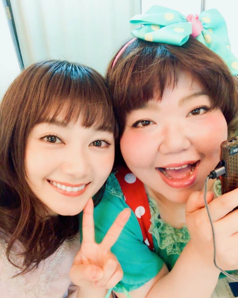 今井成美のインスタグラム：「今日から祇園花月にて、内場座長週に出演させていただいてます😃変則８日間公演なので、１３日までです(*^_^*)是非、観に来て下さい💕 #よしもと新喜劇  #祇園花月 #山本奈臣実 姉さん❤️」