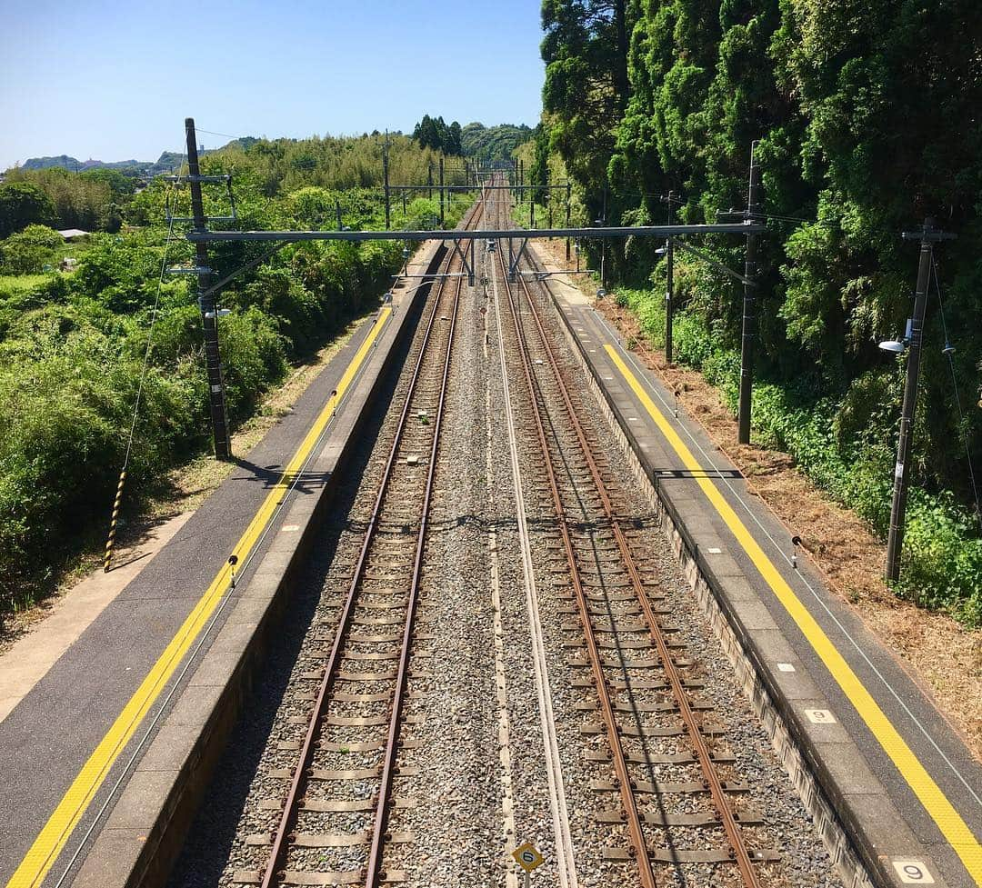 Japanese local photoのインスタグラム：「#東浪見駅 #九十九里 #sky #nature #local #田舎暮らし #田舎 #ローカル #線路 #駅 #station #localjapan #自然 #緑 #green #夏 #summer #空」