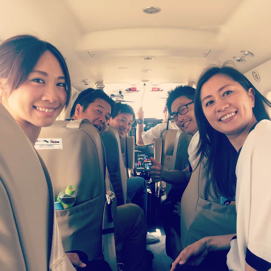 藤森由香さんのインスタグラム写真 - (藤森由香Instagram)「Going to Hachijyojima island by private jet with @tomoka_takeuchi 🛩woot woot!!!!! I'm so excited!!! #ホンダエアポート#skytrek #skyisthelimit」5月23日 9時54分 - yukafujiforest