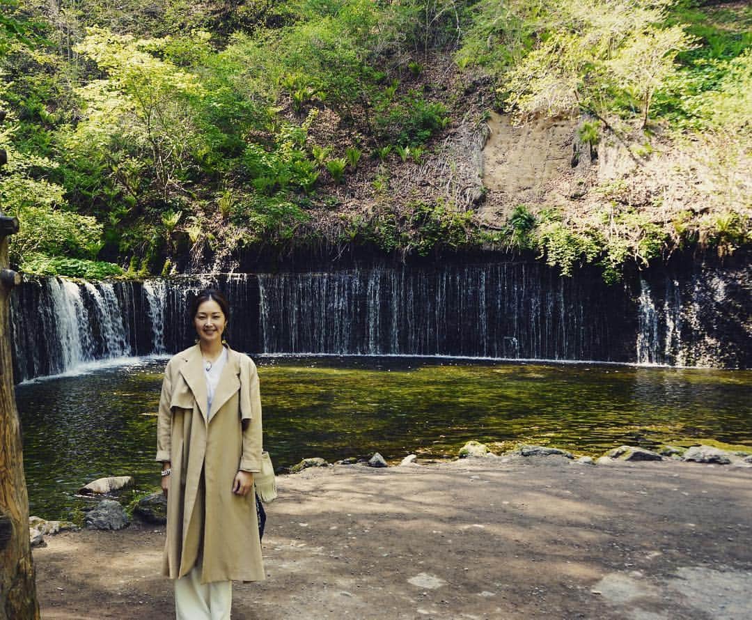 笛木優子のインスタグラム：「マイナスイオン〜〜🙏🏻 撮影です📷」