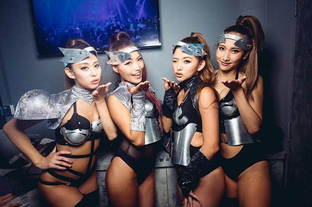 カレンさんのインスタグラム写真 - (カレンInstagram)「💋💋💋 @zouksingapore  Photo by @colossalphotos #シンガポール #zouk #Singapore #club #cyberjapan  #cyberjapandancers #dancer #costume #japanesegirls」5月25日 11時00分 - cjd_karen