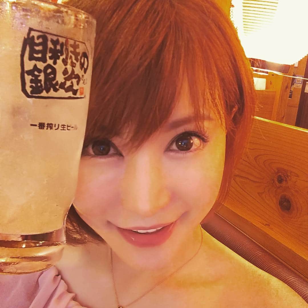 里美ゆりあのインスタグラム：「最近好きな居酒屋🍶🏮 #目利きの銀次#生グレープフルーツサワー#夏#スカッと#乾杯」