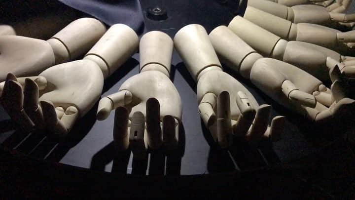 荒木次元のインスタグラム：「ジャパニーズテクニウム展、良いよ。 今日までだけど。 #yahoo #technology #zoetrograph #digitalnature #mediaart #yoichiochiai」