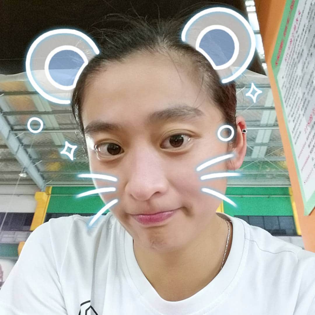 王琳のインスタグラム：「🙄🙄🙄」
