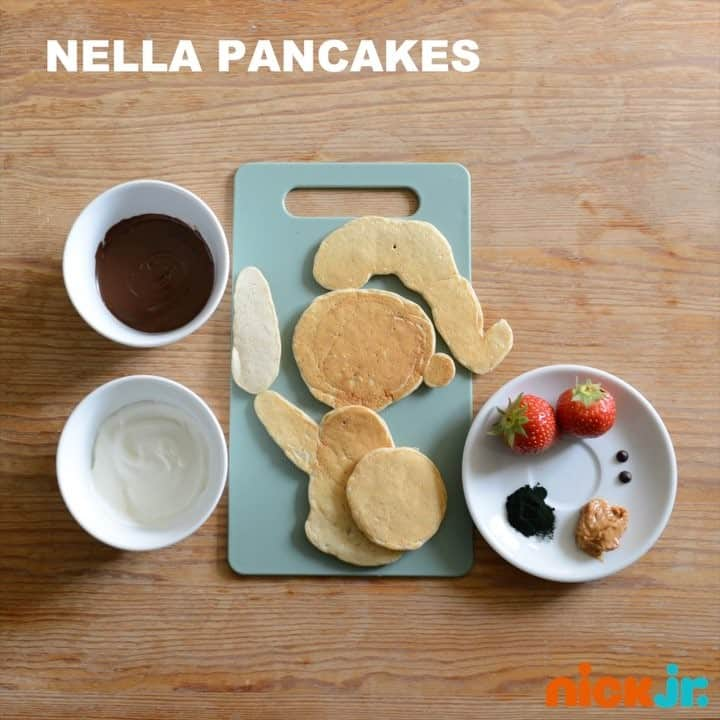 Ida Froskのインスタグラム：「Pancakes Worthy For a Pricess OR a Knight! (video for @nickjr.uk) #pancakes #fruit #nutella #yogurt #nella #foodart」