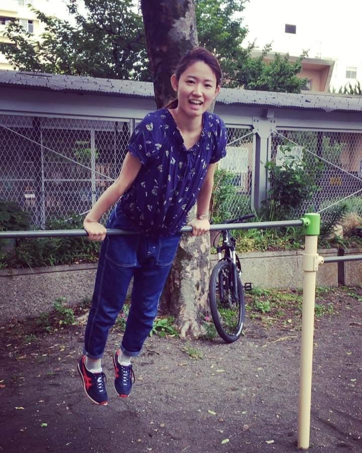 一木千洋のインスタグラム：「#特技披露  #空中前回り  #鉄棒  #何年ぶり？」