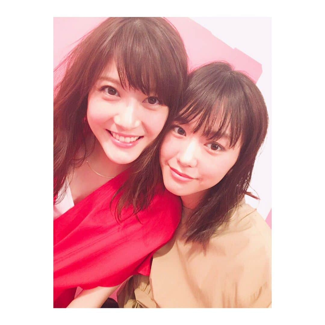 佐藤ありささんのインスタグラム写真 - (佐藤ありさInstagram)「MORE7月号には、美玲との対談ページもあります♡ 一緒に撮影するのすごく久しぶりで楽しかったなー☺️」5月28日 10時55分 - satoarisa920