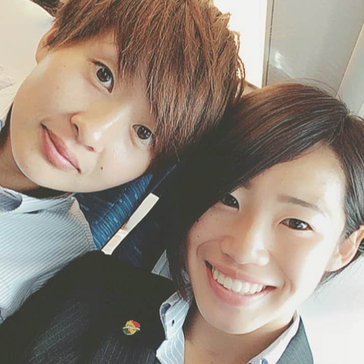 のインスタグラム：「勝つこと大切。 楽しむこと大切。 ありがとうございました!! 遠くまで応援に来てくれたサポーターの方々のためにも勝つことが出来て良かったです!!もちろん自分達のためにも。  お隣は、 イケメンかなえ( *¯ ꒳¯*) でした。笑 ↑行きの話。笑  #来週も#チーム全員で#戦う#そして勝つ」