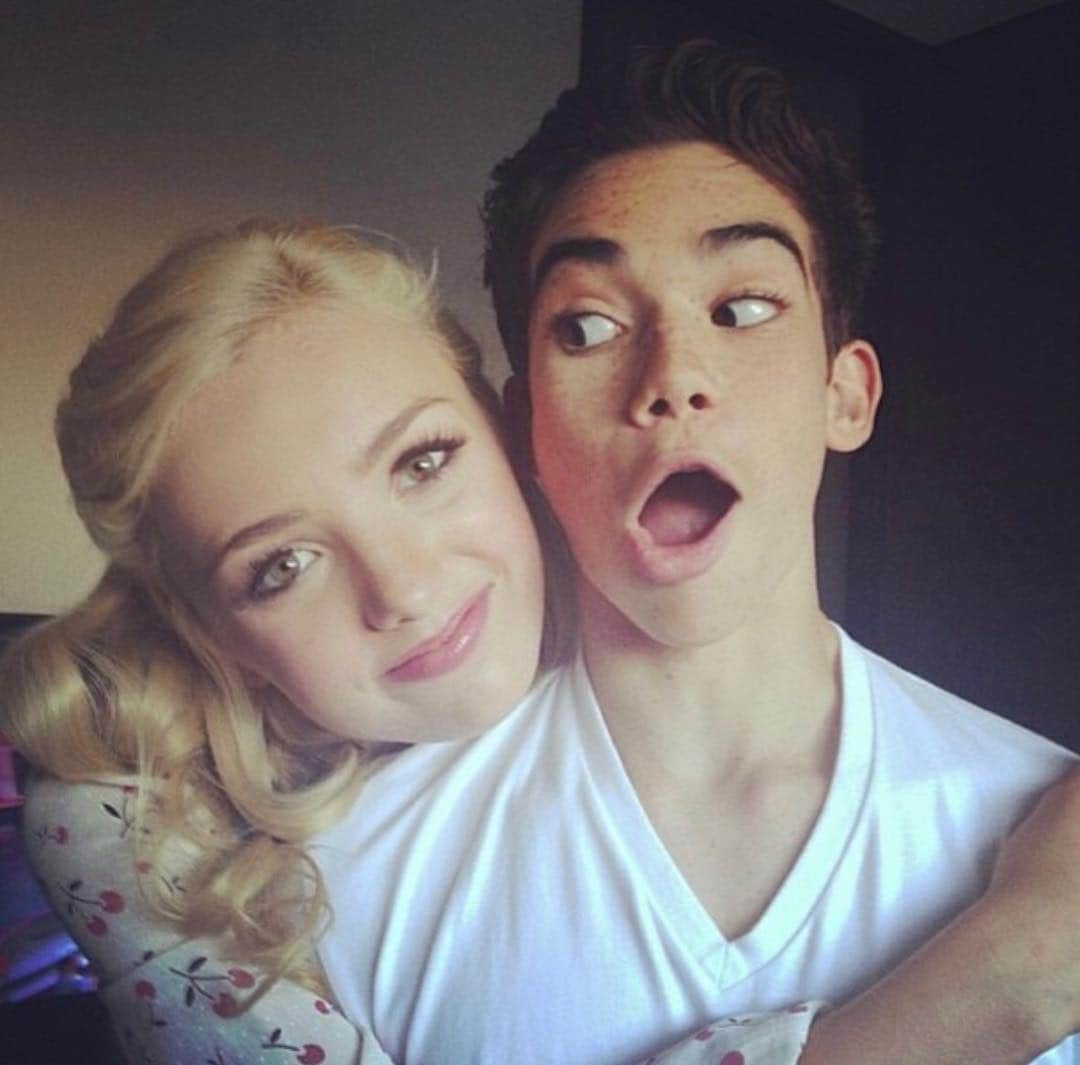 ペイトン・リストのインスタグラム：「Happy birthday bro ✨found this old gem.」