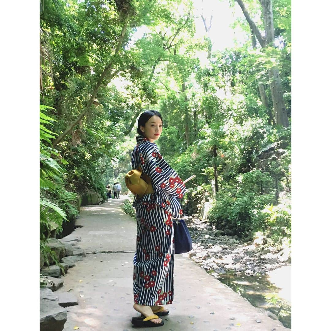 高山都さんのインスタグラム写真 - (高山都Instagram)「浴衣の撮影でした📷 カメラマンはモデルとして仕事するのは初！大好きな友人の中川司氏 @tsukaka  今年は何回着られるかな…。 なんでもない日に、友達と夏らしい装いで集まるのもいいなぁー🎐 #day #littlesummer #yukata #japan  #夏い #暑いね #まだ5月」5月29日 17時10分 - miyare38