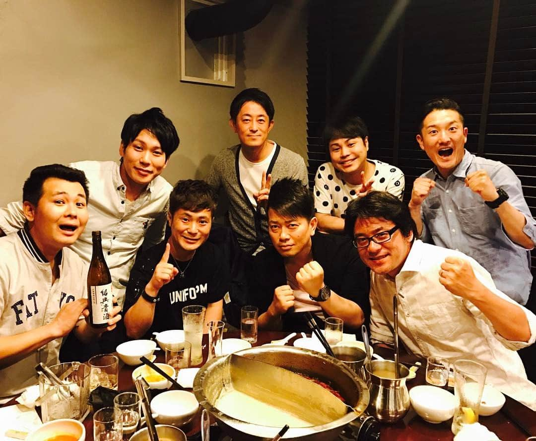 入江慎也さんのインスタグラム写真 - (入江慎也Instagram)「キングダム原先生を囲む会  #キングダム #原先生  #毎回ドキドキ #ずっとキングダムトーク  #経営者はみんな政が好き  #信」5月29日 12時31分 - oreirie0408