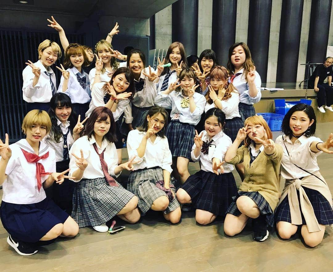 ベルエポック美容専門学校（原宿）さんのインスタグラム写真 - (ベルエポック美容専門学校（原宿）Instagram)「#ダンス部#JK#これが最後？#まだいける？#ベルリンピック#ベルエポック #美容学校 #ヘアメイク  #美容師 #ネイル #ファッション #エステ#原宿 #オシャレ  #ベルスタグラム #ベルエポック美容専門学校 #ベルエポック http://www.belle.ac.jp」5月30日 19時58分 - belle_harajuku