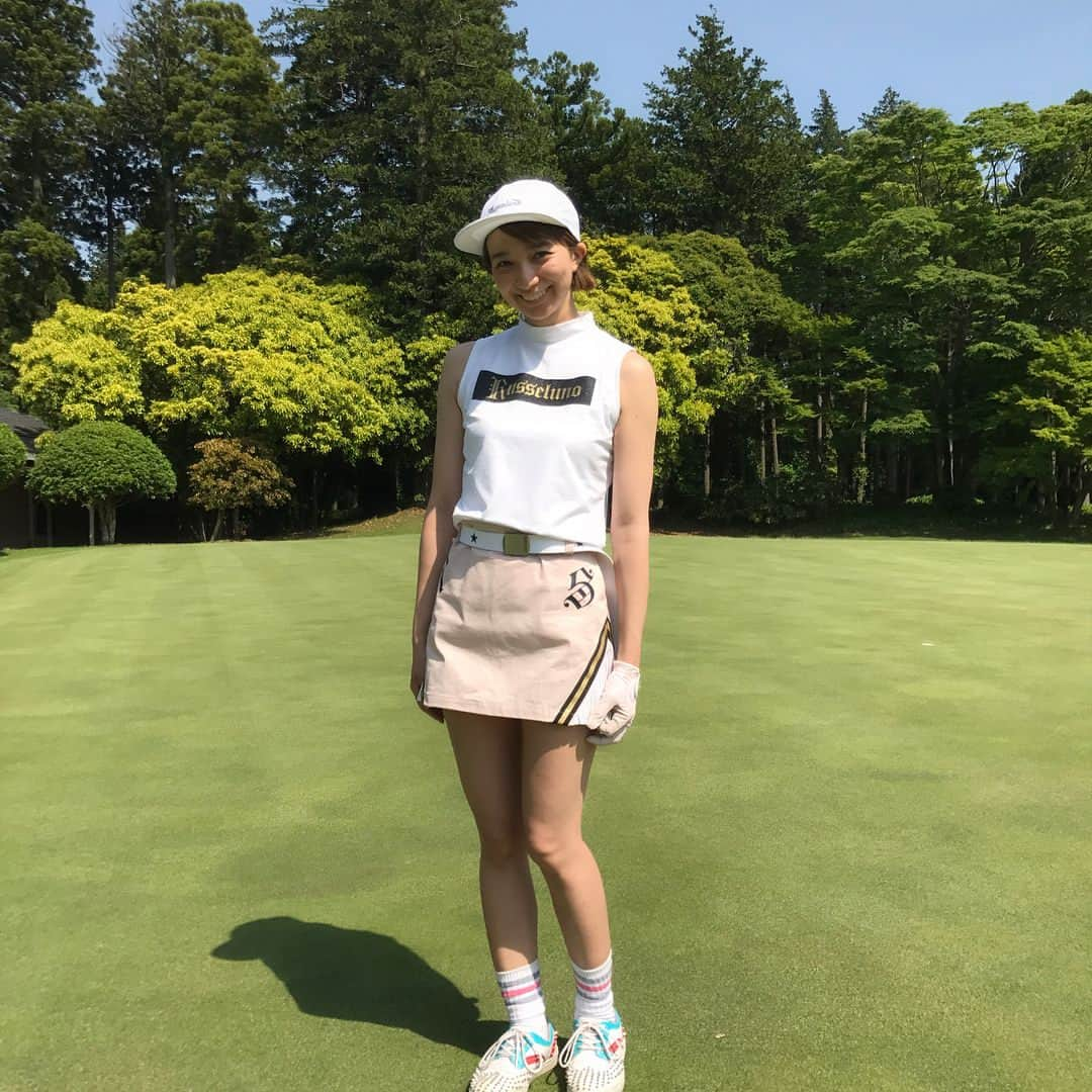 芹那さんのインスタグラム写真 - (芹那Instagram)「ゴルフ⛳️🏌🏻‍♀️#aircup 長らくお世話になっているairさんのコンペについに参加できちゃった✨✨✨まるちゃん ありがと〜〜う 来年は入賞と出し物するぞ〜〜💪🏻💪🏻💪🏻 airgroupの皆様ってステキ 👗ALL#russeluno」5月31日 12時28分 - serinaofficial