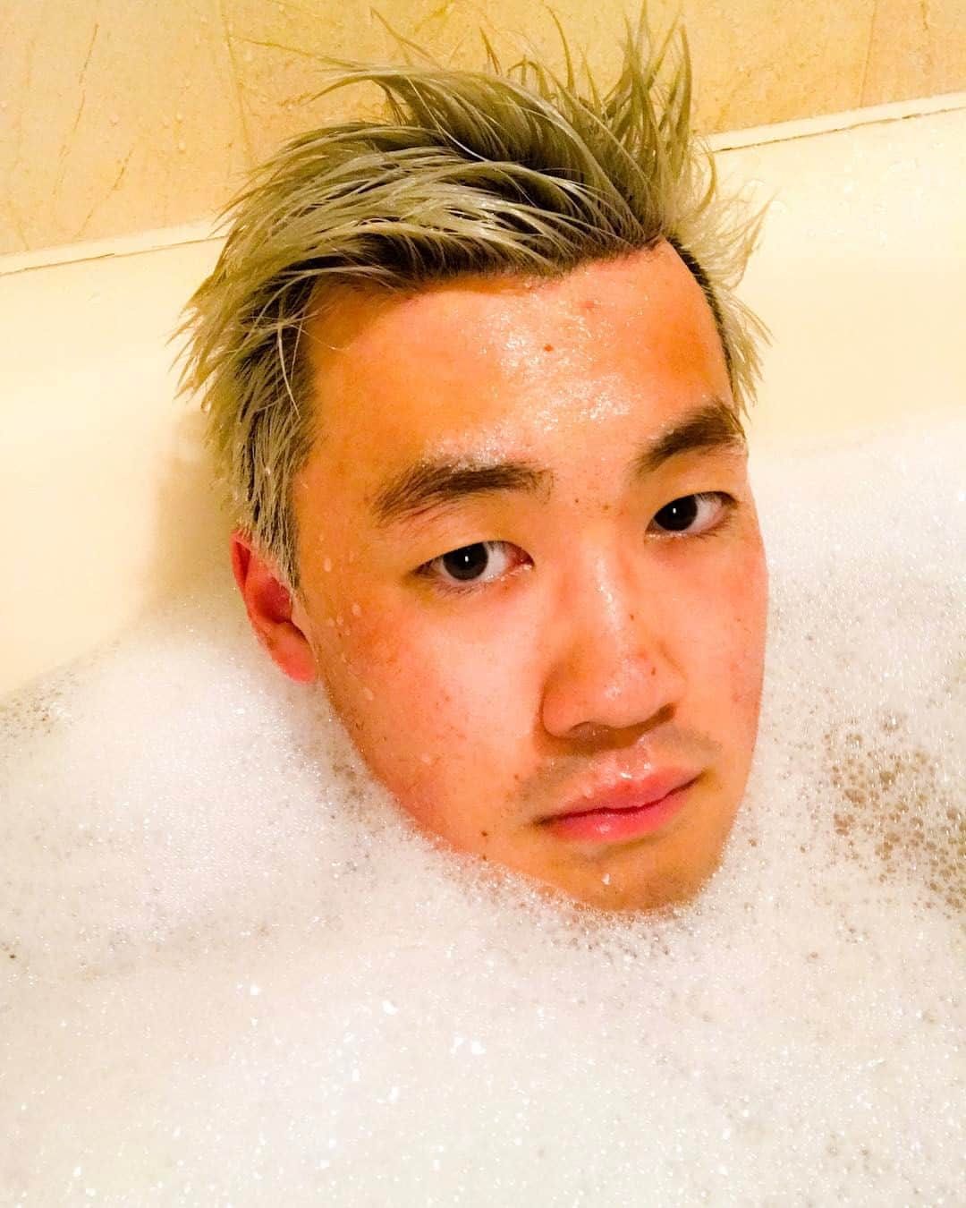 のインスタグラム：「泡buro #敏感肌 #少しかゆい」