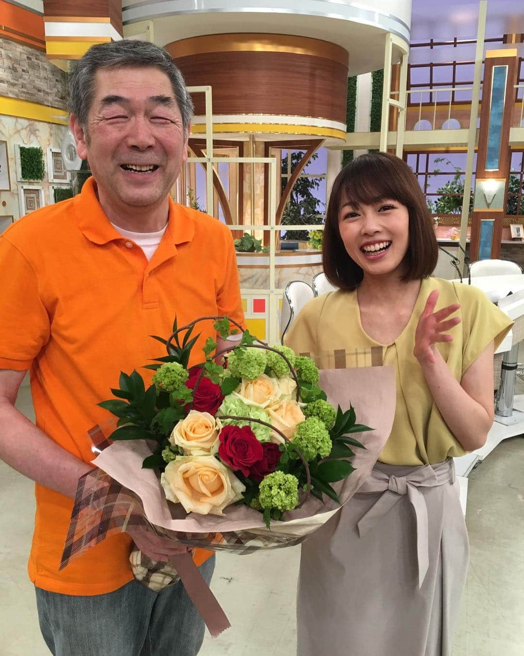 高橋春花さんのインスタグラム写真 - (高橋春花Instagram)「イチオシ！をずーーーっと魅力的に照らしてくれていたベテランの照明さんが、定年退職されます。 穏やかで芯がある、笑顔がとっても素敵な方です。 本当にお疲れ様でした！！ #7月以降も形を変えてお世話になります #高橋春花 #HTB」5月31日 21時44分 - htb_takahashiharuka