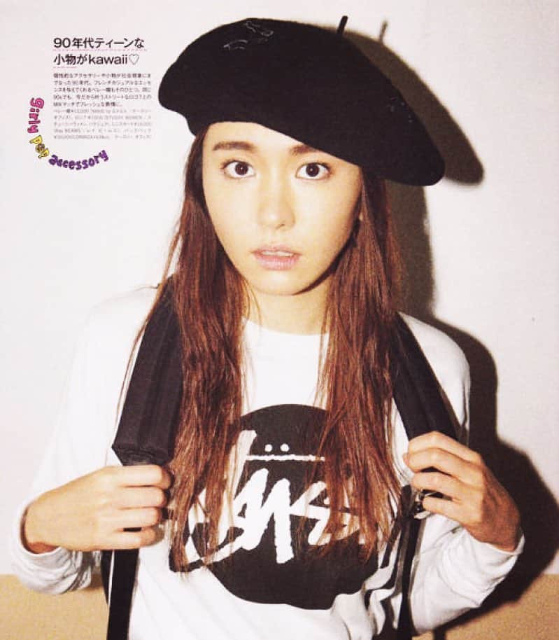 新垣結衣　ファンアカウントのインスタグラム：「#beret #style #nylonjapan」