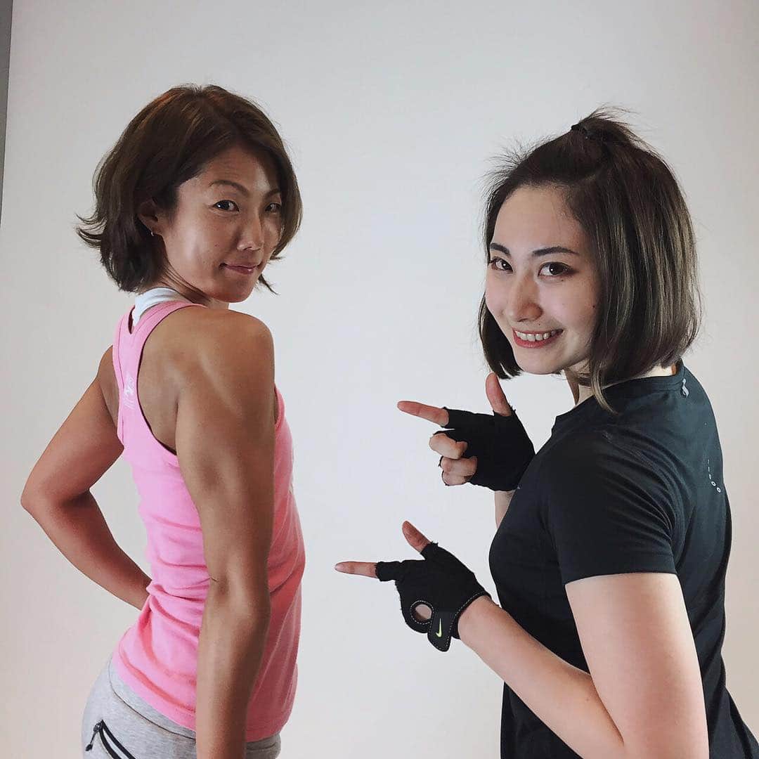 aya onoさんのインスタグラム写真 - (aya onoInstagram)「小島先生(@kotori_san1116 )筋肉美しすぎてやばい！！！ 腕すごい！！ あやもこんな風になれるかな〜って言ってたら、『なれる、なろう！！』って言われたから頑張ろ💪💓 #LIVITO #リビト  #personaltraining #パーソナルトレーニング #training #トレーニング #bodymake  #ボディメイク  #fitnessmodel  #フィットネスモデル #fitnessgirls  #フィットネス女子 #フィットネス女子クラブ #筋トレ女子 #プロテイン女子 #gym #ジム #fitness #フィットネス #diet #ダイエット #fitgirl #gymgirl #ミスユニバースジャパン #ミスユニバース岐阜  #ベストボディジャパン  #gohardorgohome #大野彩」6月1日 20時28分 - onoaya_official