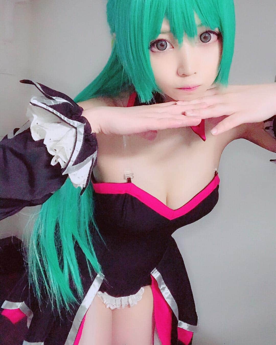 ももかわのインスタグラム：「#cosplay #cosplayer #cosplaylove #cosplayergirl #ひぐらしのなく頃に #園崎詩音  Twitter @momokawa315」