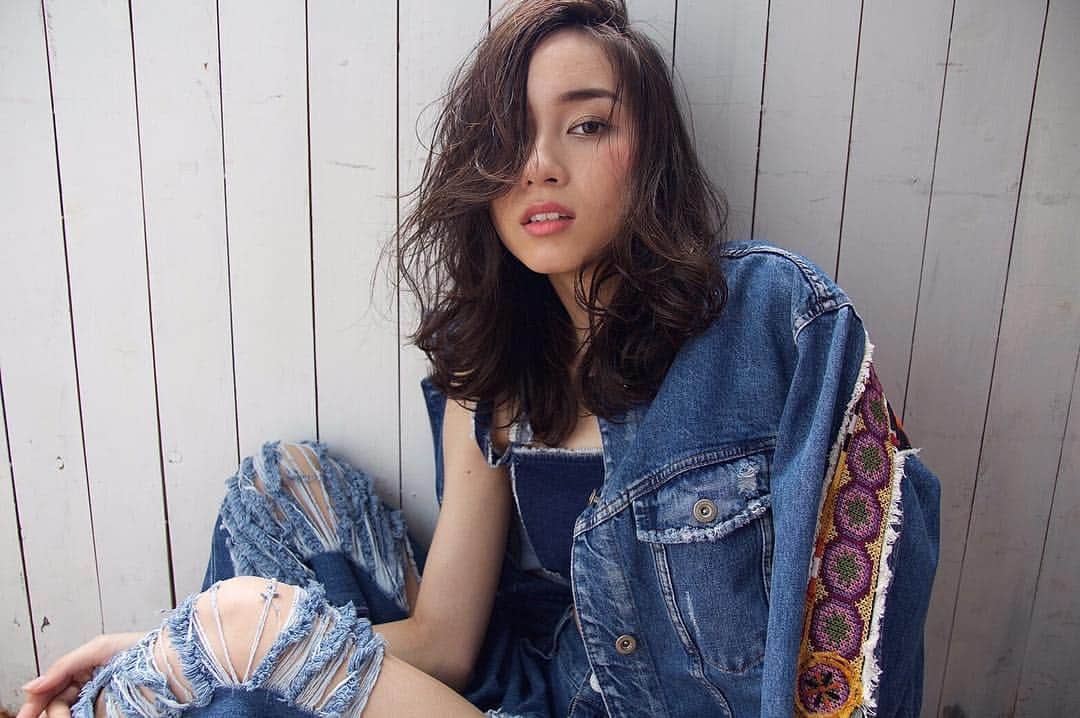 レアンナのインスタグラム：「#作品撮り #さくどり #shooting #hairstyle #hair #makeup #make #me #fashion #tokyo #japan」