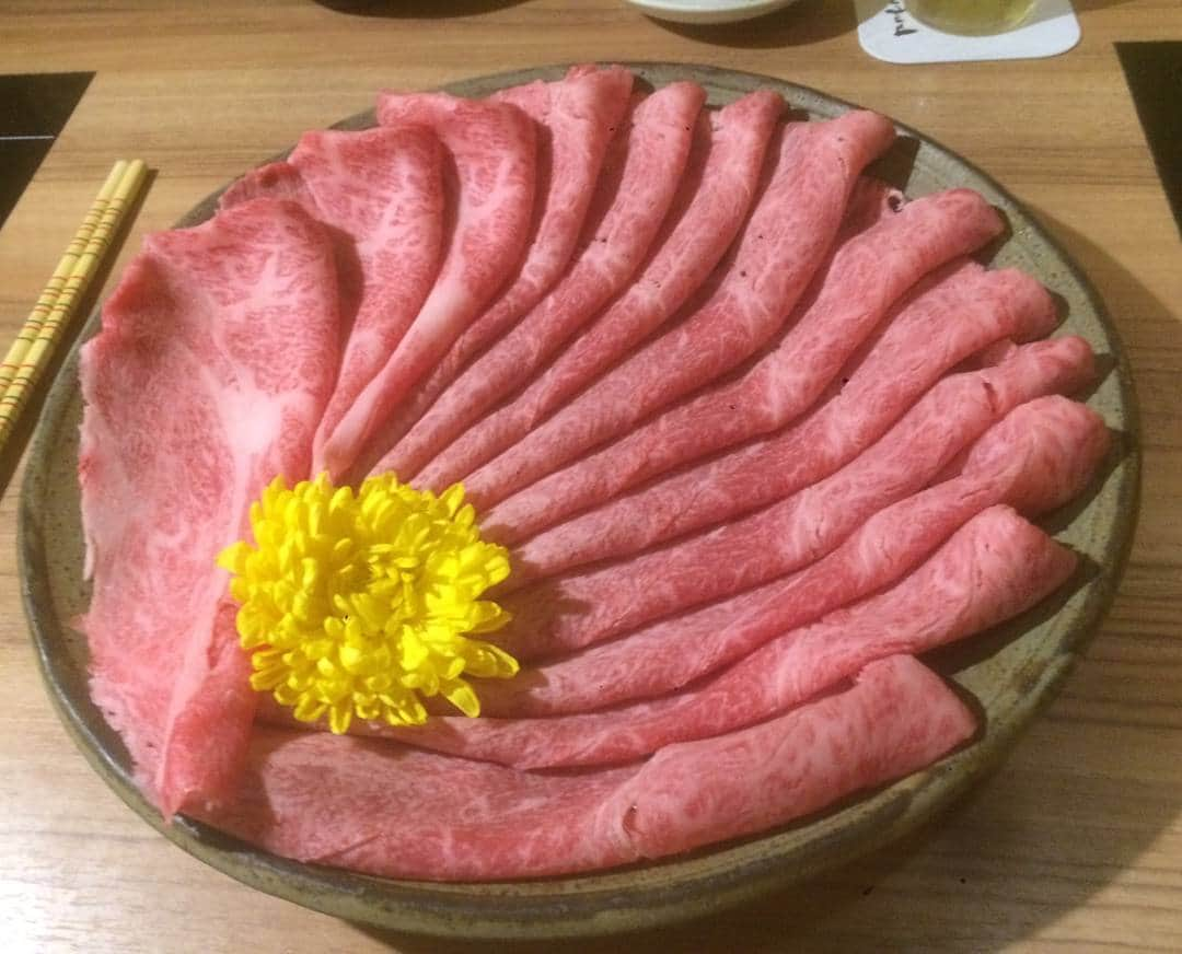 高橋大樹のインスタグラム：「うまかった～👍 #神戸牛 #すき焼き」