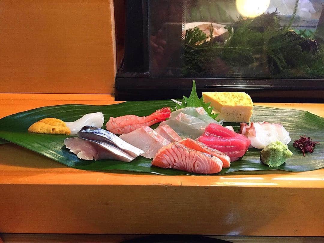 キッチンスターター のインスタグラム：「. 青森県三沢漁港は豊富な海の幸を誇ります。 . 三沢の新鮮なお刺身は絶品です。 . #キッチンスターター #クラウドファンディング  #飲食特化 #食を #カタチに #青森 #東北 #三沢漁港 #海の幸 #魚介 #豊富 #漁船 #イカ釣り #釣り」