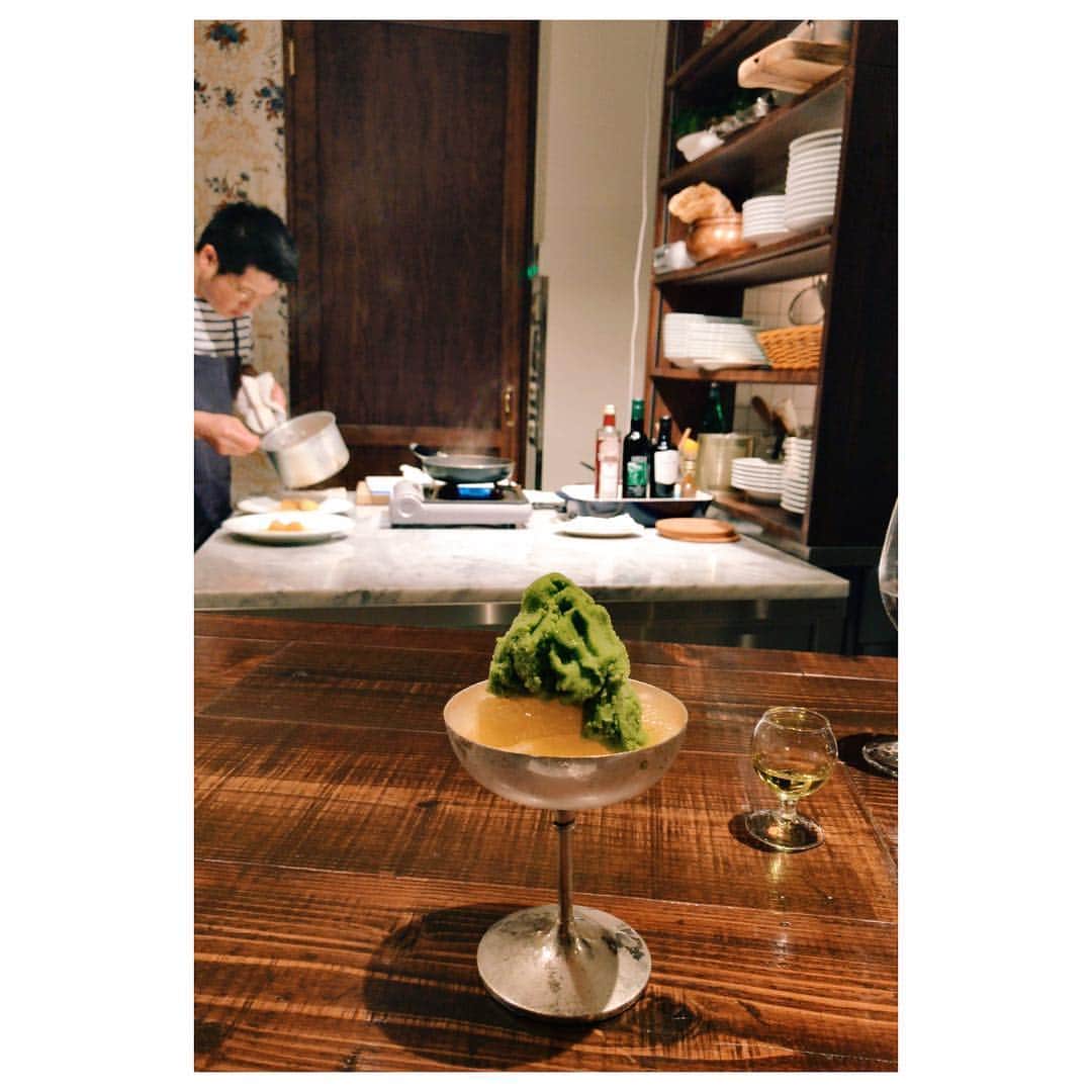 市川実和子さんのインスタグラム写真 - (市川実和子Instagram)「🍧 きのうの夜、びっくりするくらい緑色で、素晴らしくさわやかだった、晩柑の上にのったバジルのグラニテ。 思い出しうっとり。」6月28日 15時36分 - miwako_ichikawa_