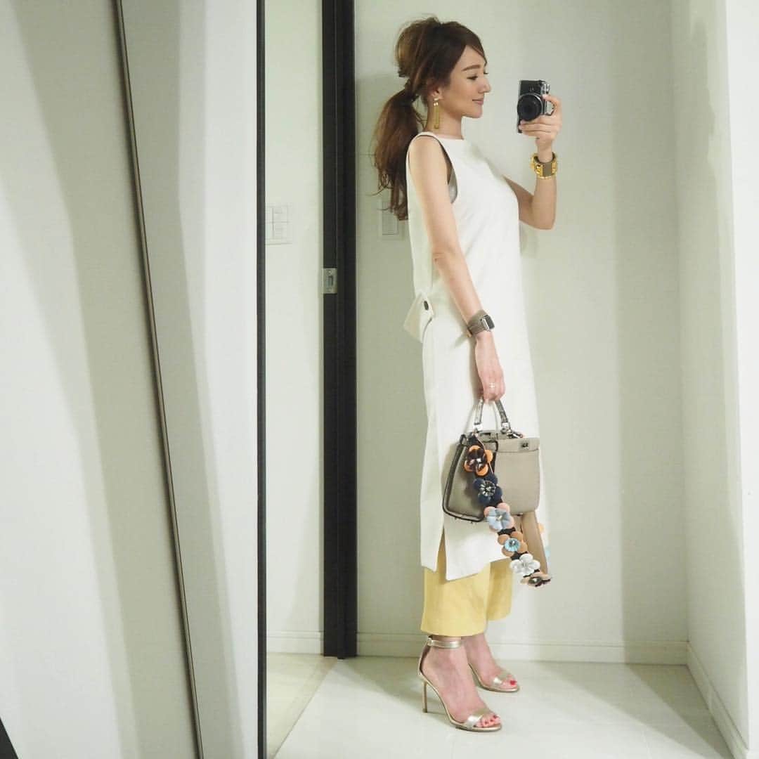 星玲奈さんのインスタグラム写真 星玲奈instagram 昨日の Dress Bottom Stunninglure スタニングルアー Shoes Manoloblahnik マノロブラニク Bag Fendi フェンディ Peekaboo ピーカブー Strapyou ストラップユー Bangle Hermes エルメス Fashion Outfit