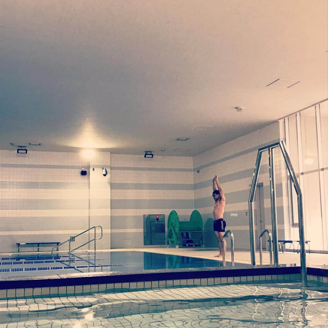 海老沼匡さんのインスタグラム写真 - (海老沼匡Instagram)「#水泳 減量のときの有酸素運動 減量のときには1時間永やってます 平泳ぎでゆっくりひたすら泳ぐ ただそれだけ 他の柔道選手とは異なったトレーニングかな… #脂肪燃焼効果 #連続投稿🙏」6月28日 17時21分 - masashi_ebinuma