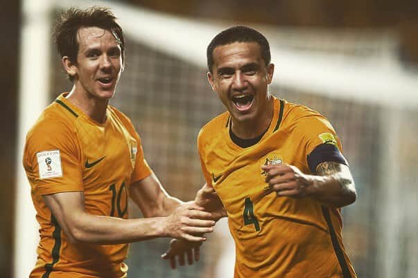 ロビー・クルーズのインスタグラム：「100 games for your country it's been a pleasure to play along side you, congrats bro @tim_cahill #legend」