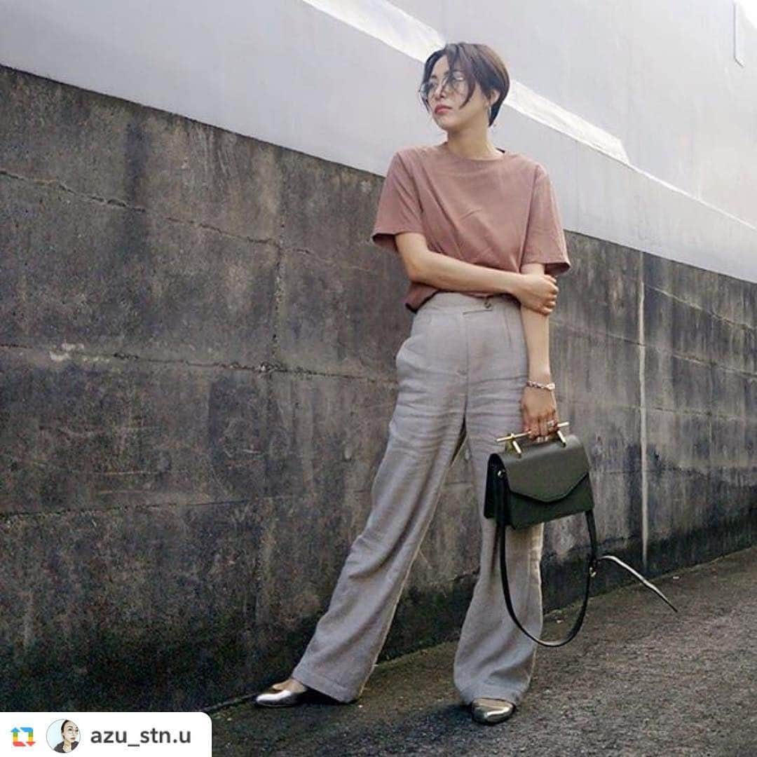 joli_marche JoliMarche [ジョリーマルシェ]さんのインスタグラム写真 - (joli_marche JoliMarche [ジョリーマルシェ]Instagram)「▷▷@ azu_stn.uさんコーデ * …………………………………… バトリーバッグ ￥16,200(tax in) color→khaki …………………………………… ︎ Thank you for  posting ★ stylish coordinate☆ * #バトリーバッグ#ショルダーバッグ#jolimarche#ファッション#カジュアルコーデ#春夏#outfit#instagood#instafashion#fashiongram」6月29日 19時33分 - joli_marche