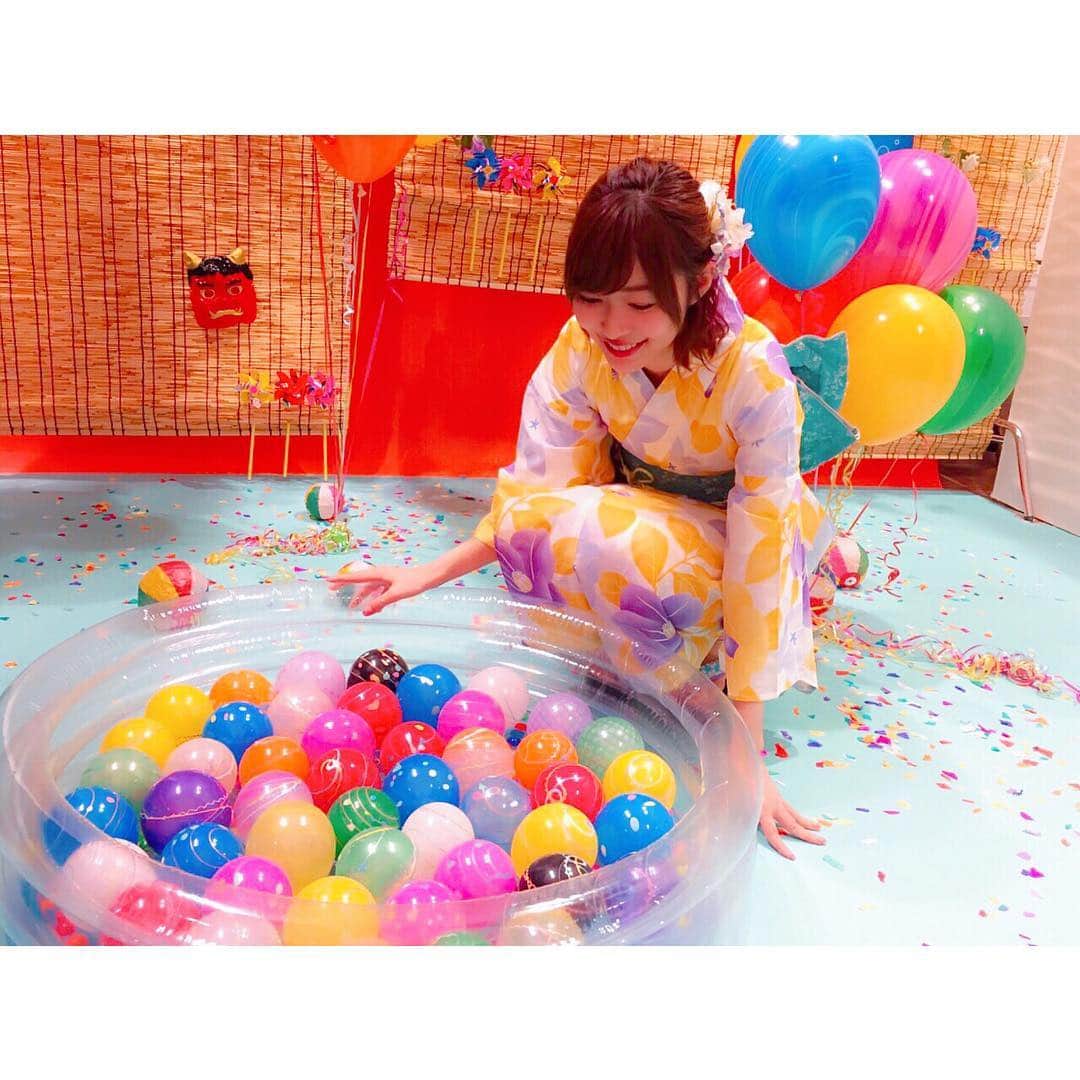 指原莉乃さんのインスタグラム写真 - (指原莉乃Instagram)「HKT48の生写真は毎回セットがすごいです😀」6月30日 13時10分 - 345insta