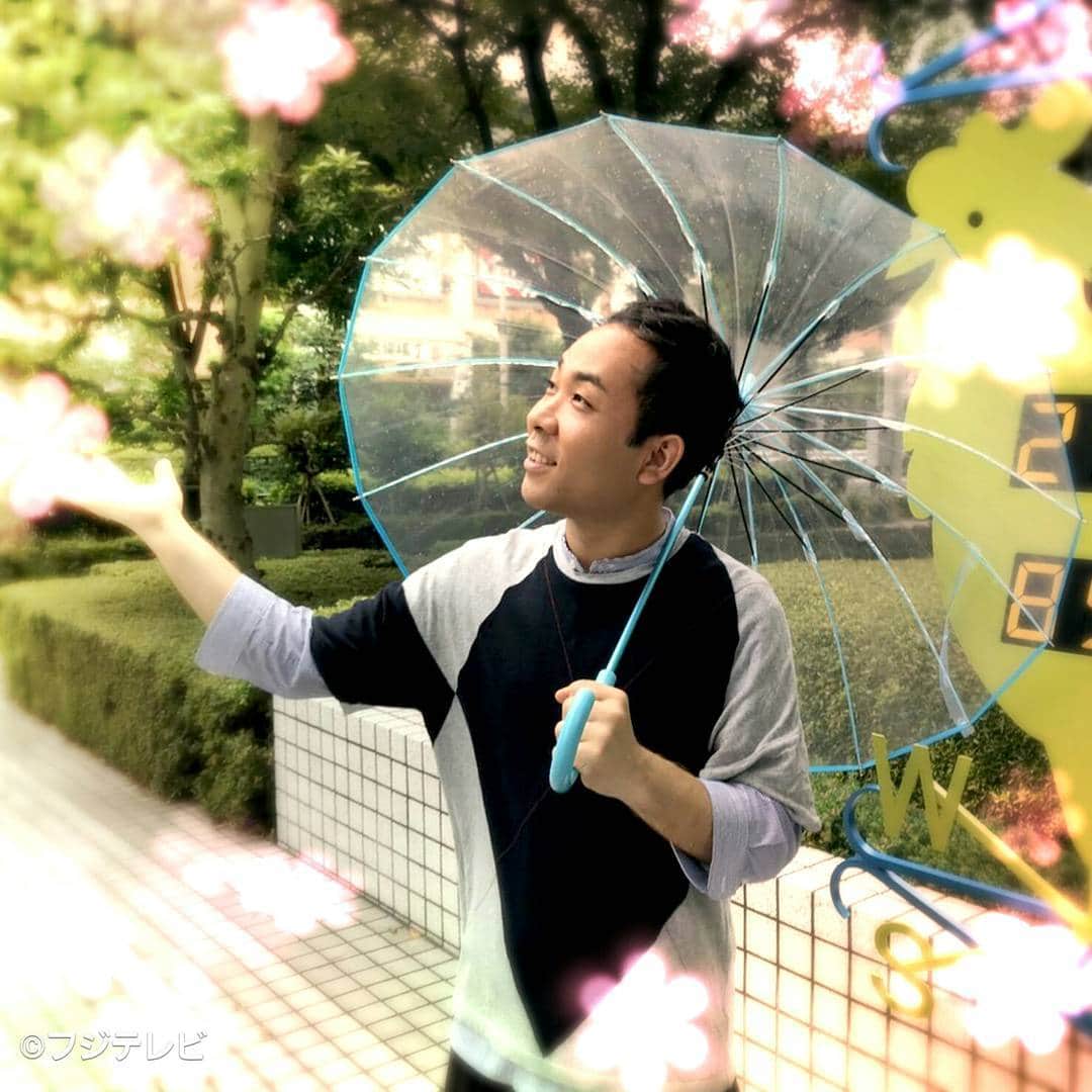 フジテレビ「とくダネ！」のインスタグラム：「傘をさしたら演歌のジャケットのようになったアマタツ① さて、#どんなセリフが合うでしょう？ #また来週 #朝8時からテレビの前でお会いしましょう♪ #天達武史 #気象予報士 #とくダネ大喜利 #大喜利  #とくダネコーデ #ファッション #コーディネート #今日のコーデ #2017 #6月30日 #金曜日 #とくダネ #tokudane #フジテレビ #fujitv 1706230」