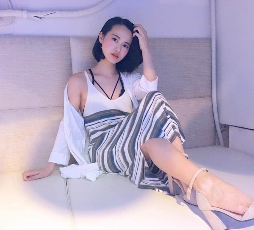 七尾エレナのインスタグラム：「👗👠 ＊ ＊ ＊ ＊ ＊ ＊ ＊ ＊ ＊ ＊ #シンプルブラレット(wi-9999) ☞ @hanilook.official #パーカー (BPJR7088)☞ @urs_official #ワンピース (APJR3004)☞ @titivatejp #パンプス (I1279)☞ @kobe_lettuce ＊ #OOTD #cordinate #hanilook #urs_official #titivate #神戸レタス #PR」