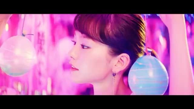 のインスタグラム：「ここ最近のcmで私の好きなcmランキングでかなり上位に入るくらいの可愛いさ♡♡♡ 明日から放送^_^  #桐谷美玲  #mireikiritani」