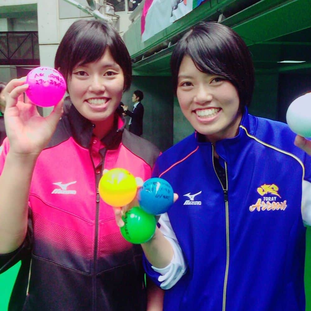 大野果奈のインスタグラム：「6月30日  25歳になりました〜╰(*´︶`*)╯♡ これからもよろしくお願いします！  お父さんもおめでとう🎉🎈🍾」