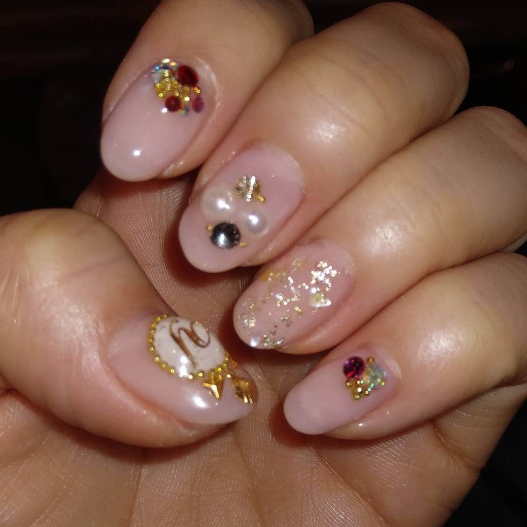里美ゆりあのインスタグラム：「今月のネイル💅☺ #ネイル#ネイルアート」