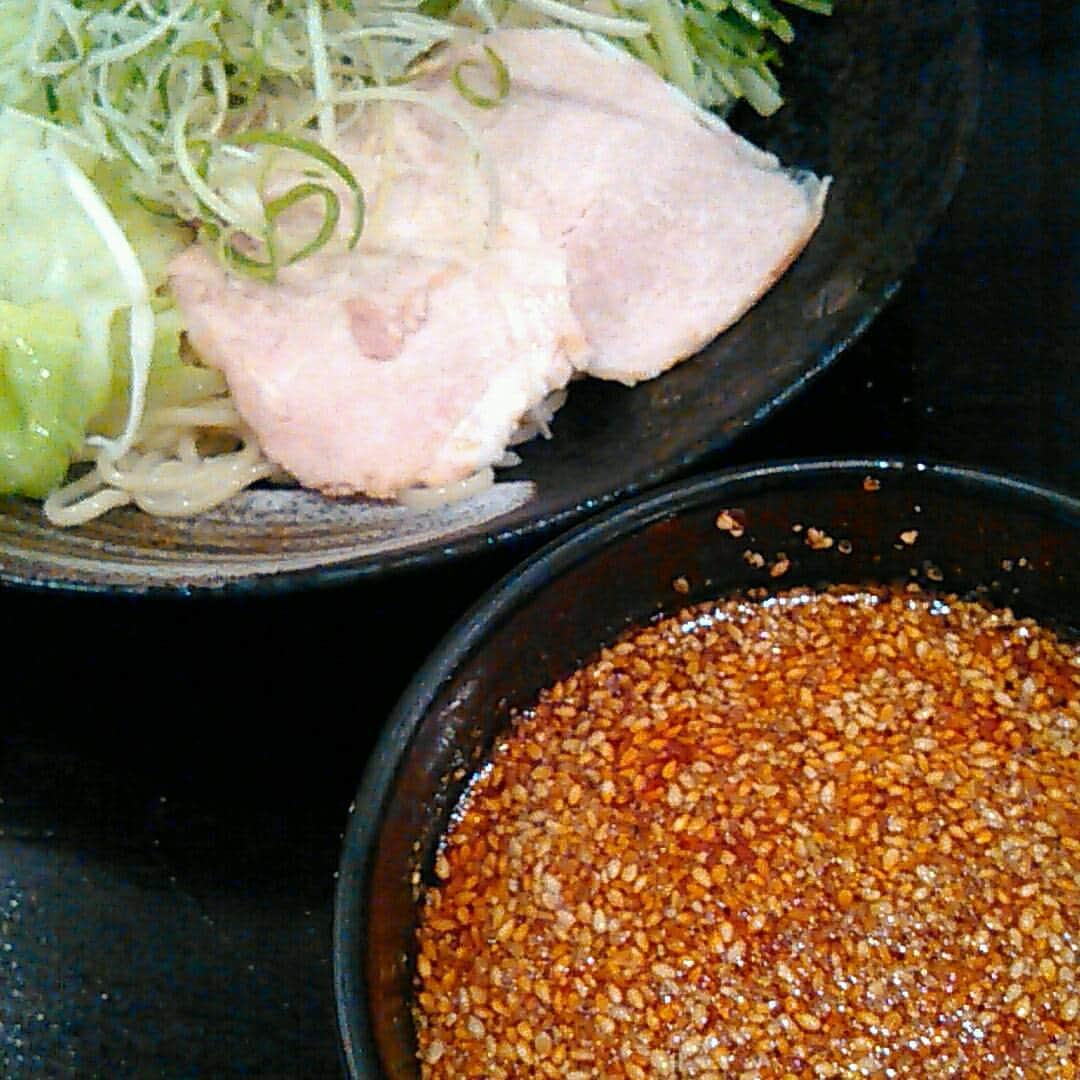 旅とラーメンのインスタグラム：「廣島つけ麺本舗ばくだん屋　@広島 廣島つけ麺並　802円 #廣島つけ麺本舗ばくだん屋 #廣島つけ麺 #ラーメン#広島#ラーメン倶楽部#ラーメンインスタグラマー」