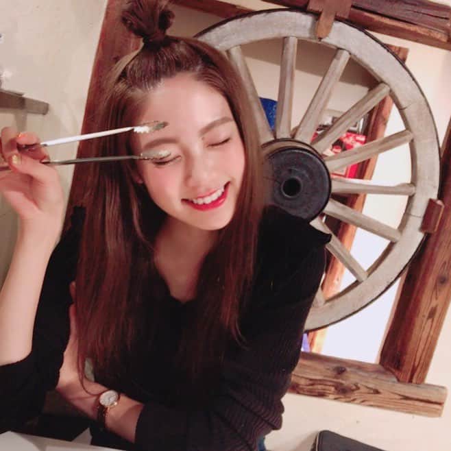志田友美（ゆうみん）のインスタグラム：「焼肉😋 前髪ちょんまげ♡笑。 #オフ感でまくり」