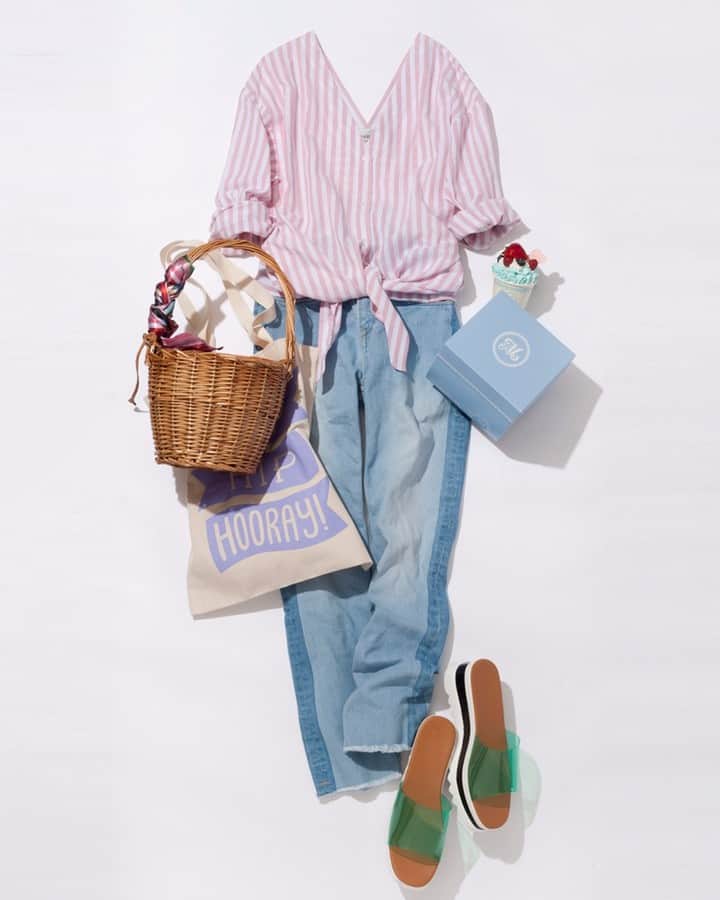 ルミネ公式のインスタグラム：「ストライプシャツ＆デニムでスレンダー！ [ #LUMINEMAGAZINE ] #lumine #ルミネ #ルミネエスト #ストライプシャツ #デニムパンツ #カゴバッグ #ショッピングバッグ #サンダル #eimyistoire #CIROI #khaju #CASSELINI #plaza #ootd #outfit #fashion #coordinate #コーディネート #デイリーコーデ #コーデ #follow #followme #フォロー #田沼智美 http://magazine.lumine.ne.jp/?p=69850」