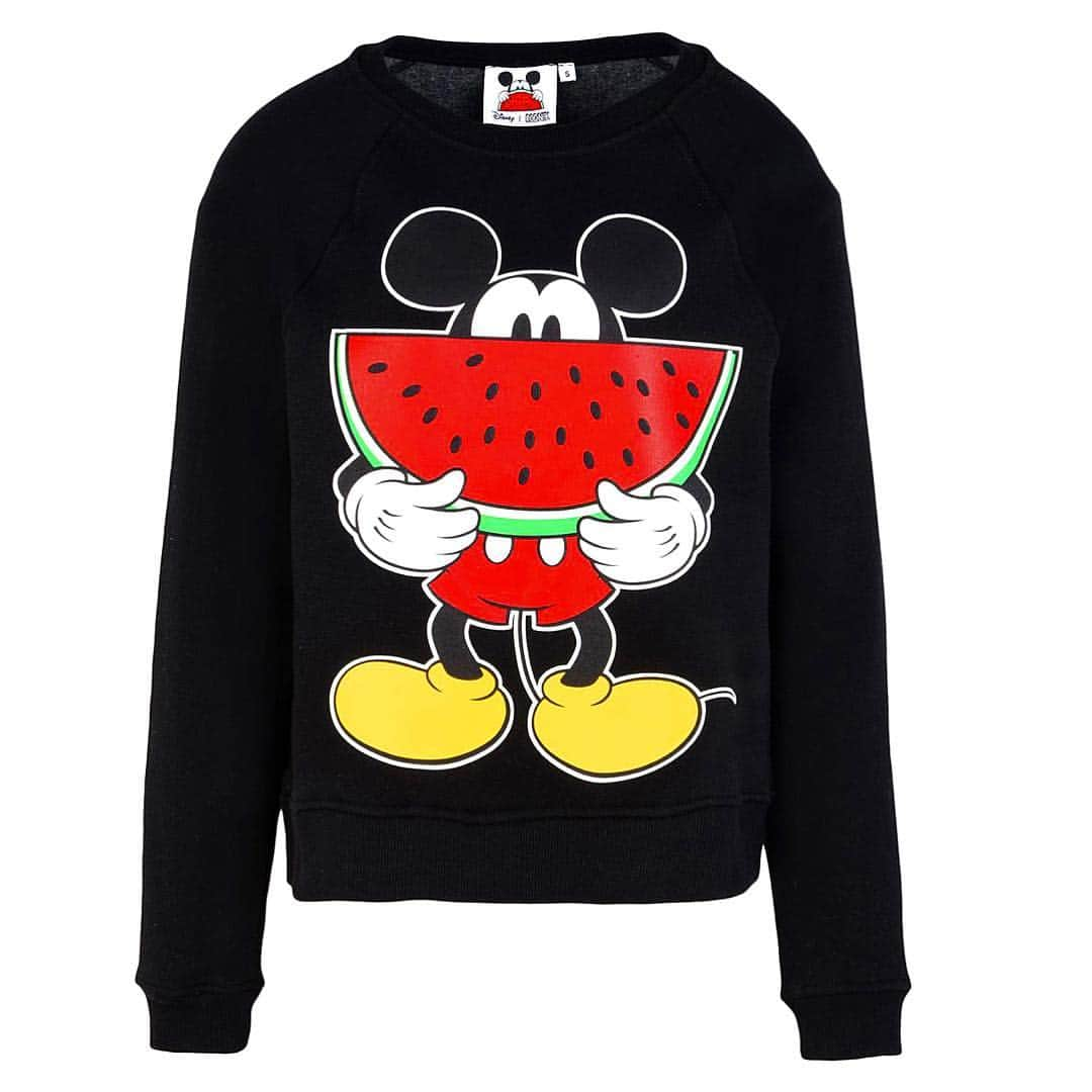 ロドニクさんのインスタグラム写真 - (ロドニクInstagram)「💥🍉YUM YUM. @therodnikband Watermelon @disney MiCKEY sweatshirts 👅 at @yoox 🌎 shop full collection now 📮 #therodnikband #yoox #rodnik #mickeymouse #rodnikxdisney #poppower #popmouse 💥🚀🚀🚀🚀🚀🚀🚀🚀🚀」6月9日 1時43分 - therodnikband