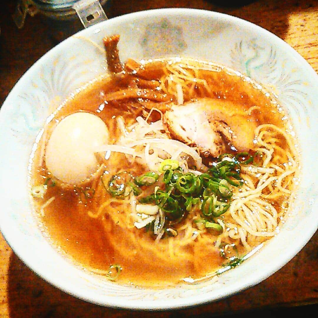 旅とラーメンのインスタグラム：「屋台安兵衛　@高知 ラーメン600円＋おでんの玉子？ 餃子の屋台の有名店。#高知#屋台#ラーメン#ラーメンインスタグラマー#ラーメン倶楽部#屋台安兵衛 #安兵衛」