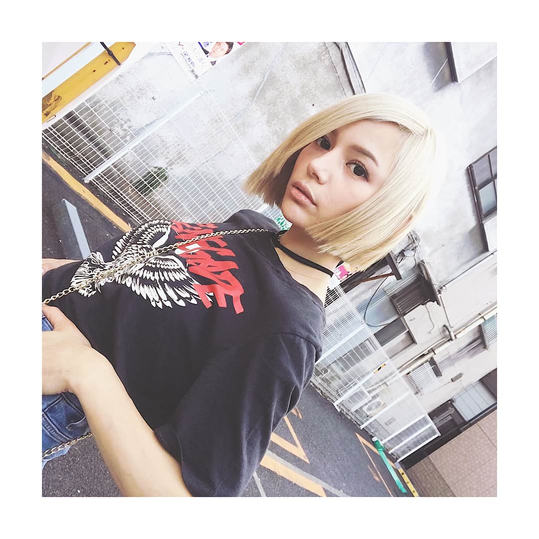 Rioのインスタグラム：「晴天んーー！！！！ イベントDAY🌈‼️✨ 今日ゎどうぞ よろしくお願い致します！❤❤❤ #rio#osaka#新幹線なう」