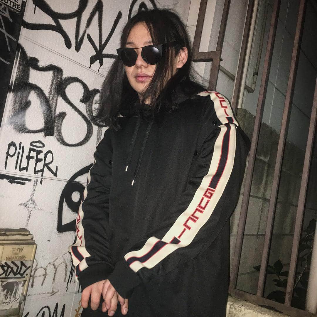 ロザッチのインスタグラム：「😍😍😍#gucci #yohjiyamamoto」