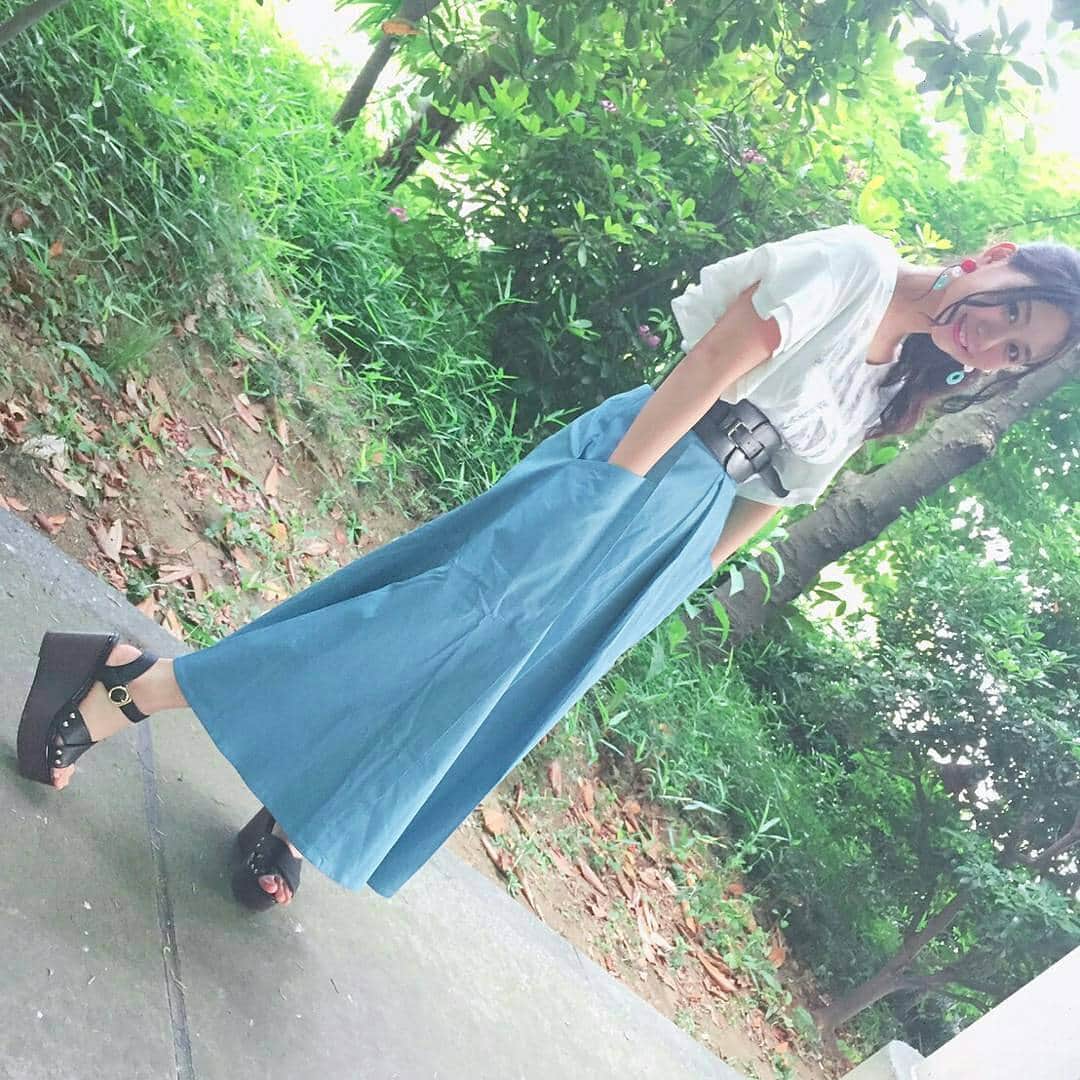 古畑奈和さんのインスタグラム写真 - (古畑奈和Instagram)「今日の私服です🌸  AKB握手会に来てくださった皆さま ありがとうございました。  スカートのポケットが大きくて とっても便利なの🐰  #ske48 #akb48 #私服」6月10日 21時15分 - nao_furuhata